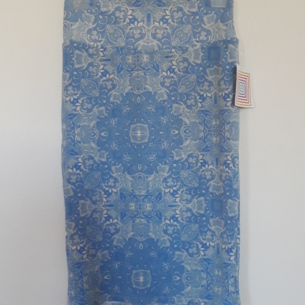 LuLaRoe Cassie - XS
